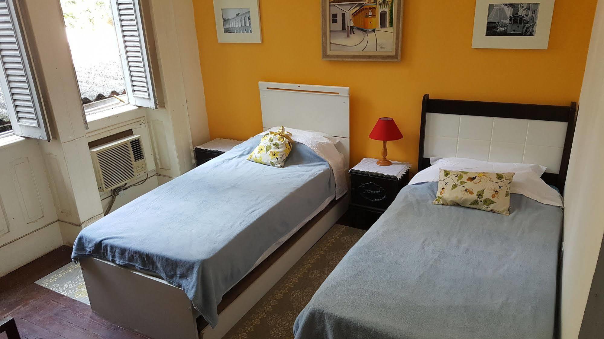 Alto Lapa House Guest house 3*